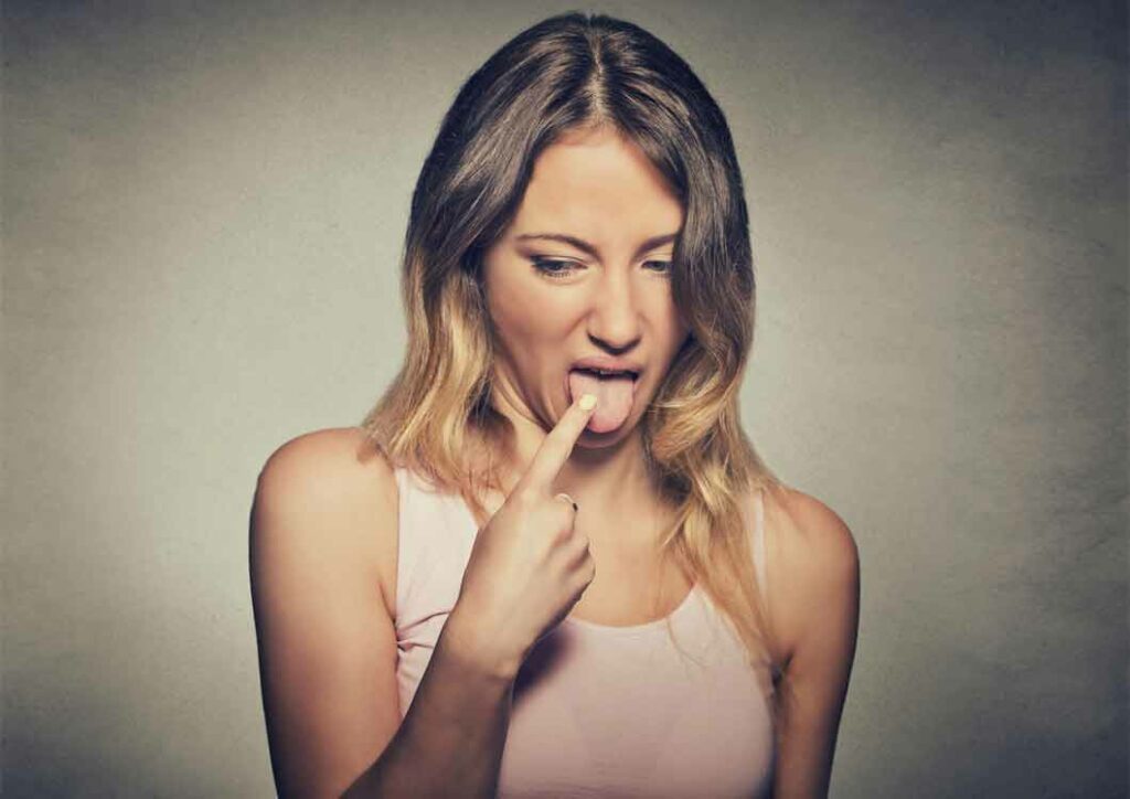 gout-de-metal-dans-la-bouche